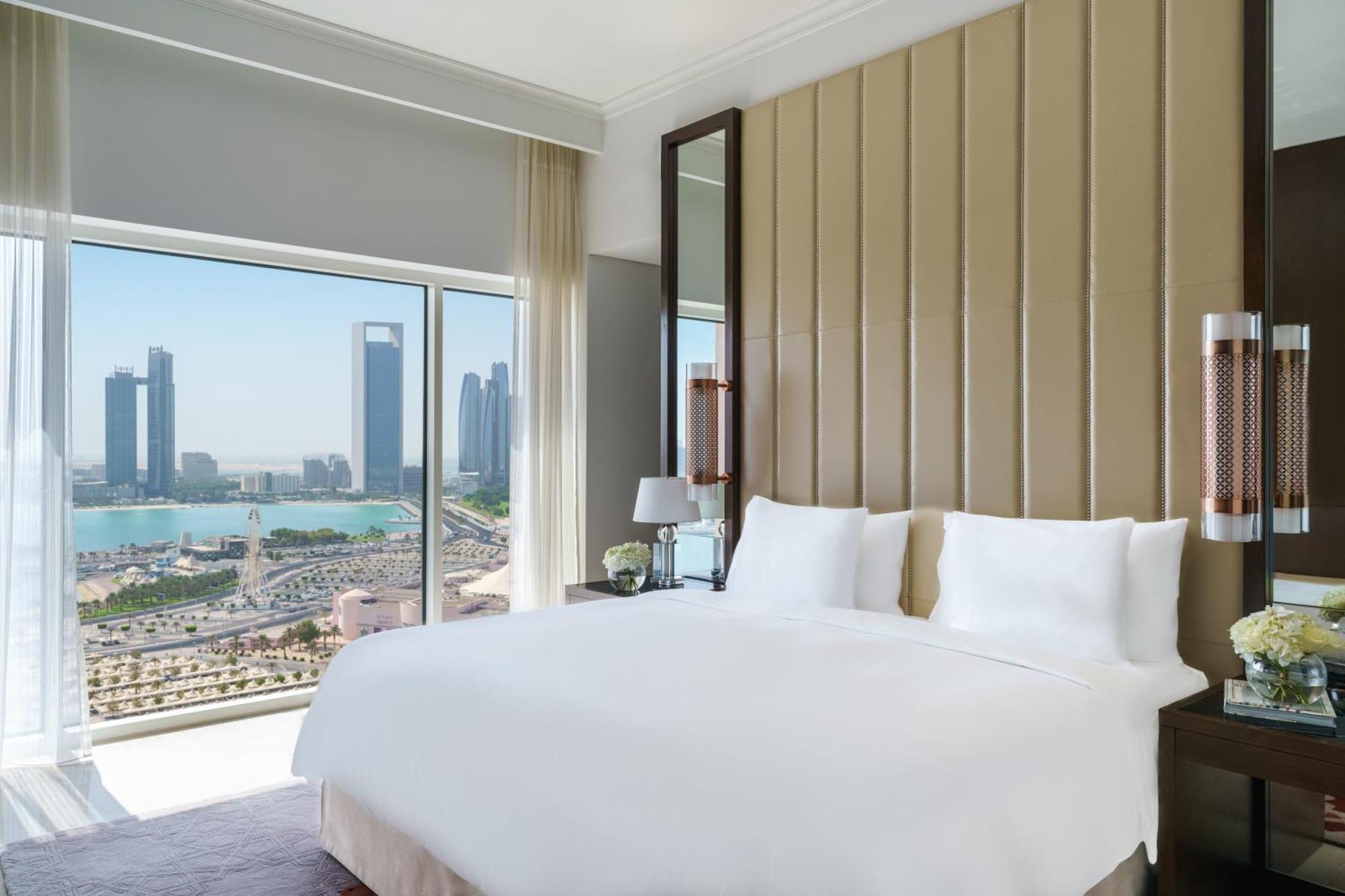 Hotel Rixos Marina Abu Dhabi Esterno foto A bedroom at the hotel