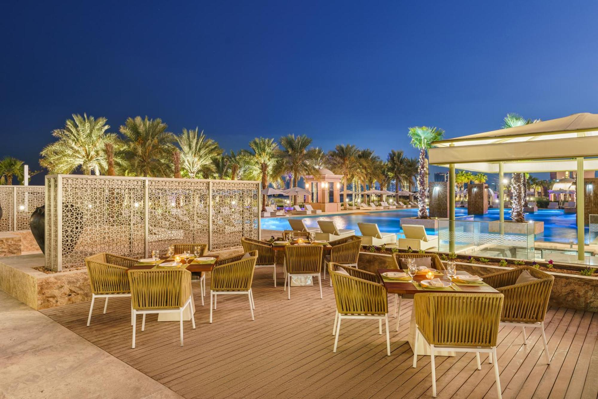Hotel Rixos Marina Abu Dhabi Esterno foto The Westin The Palm, Dubai