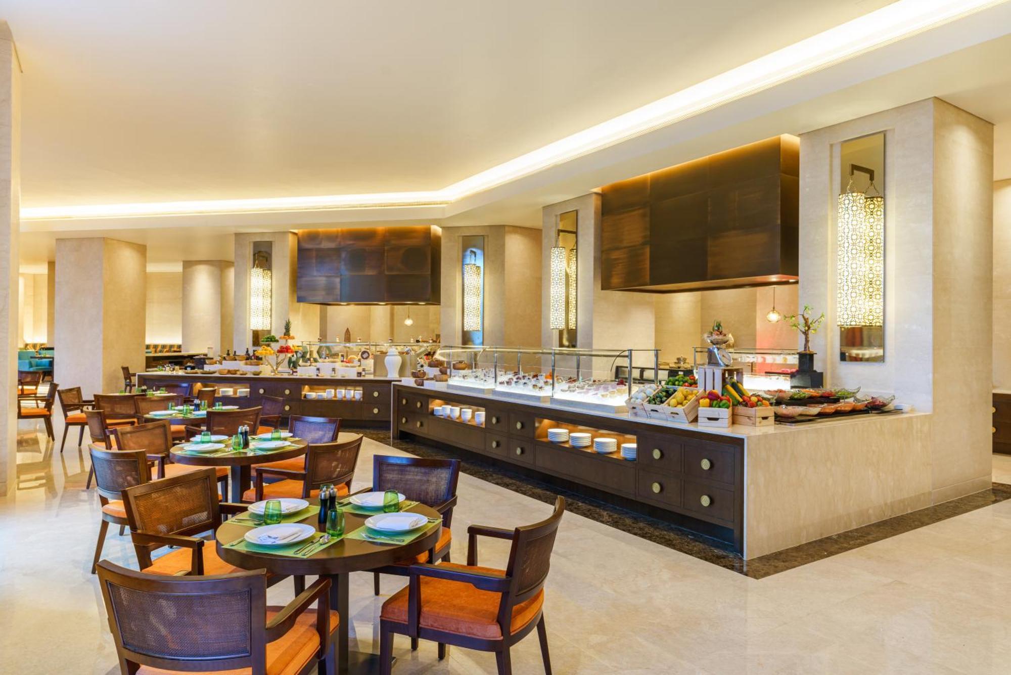 Hotel Rixos Marina Abu Dhabi Esterno foto The restaurant