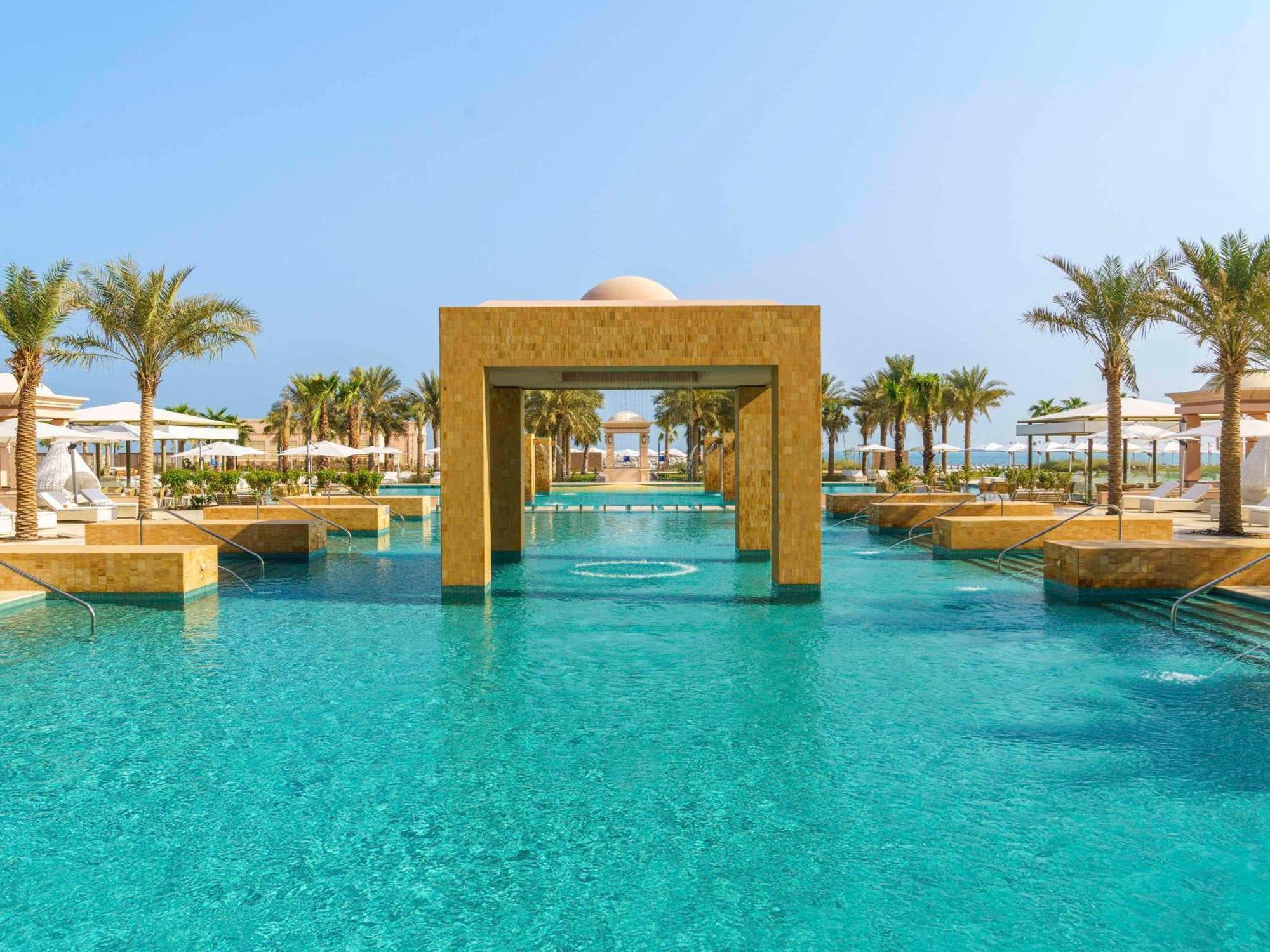 Hotel Rixos Marina Abu Dhabi Esterno foto The pool at The Oberoi, Dubai
