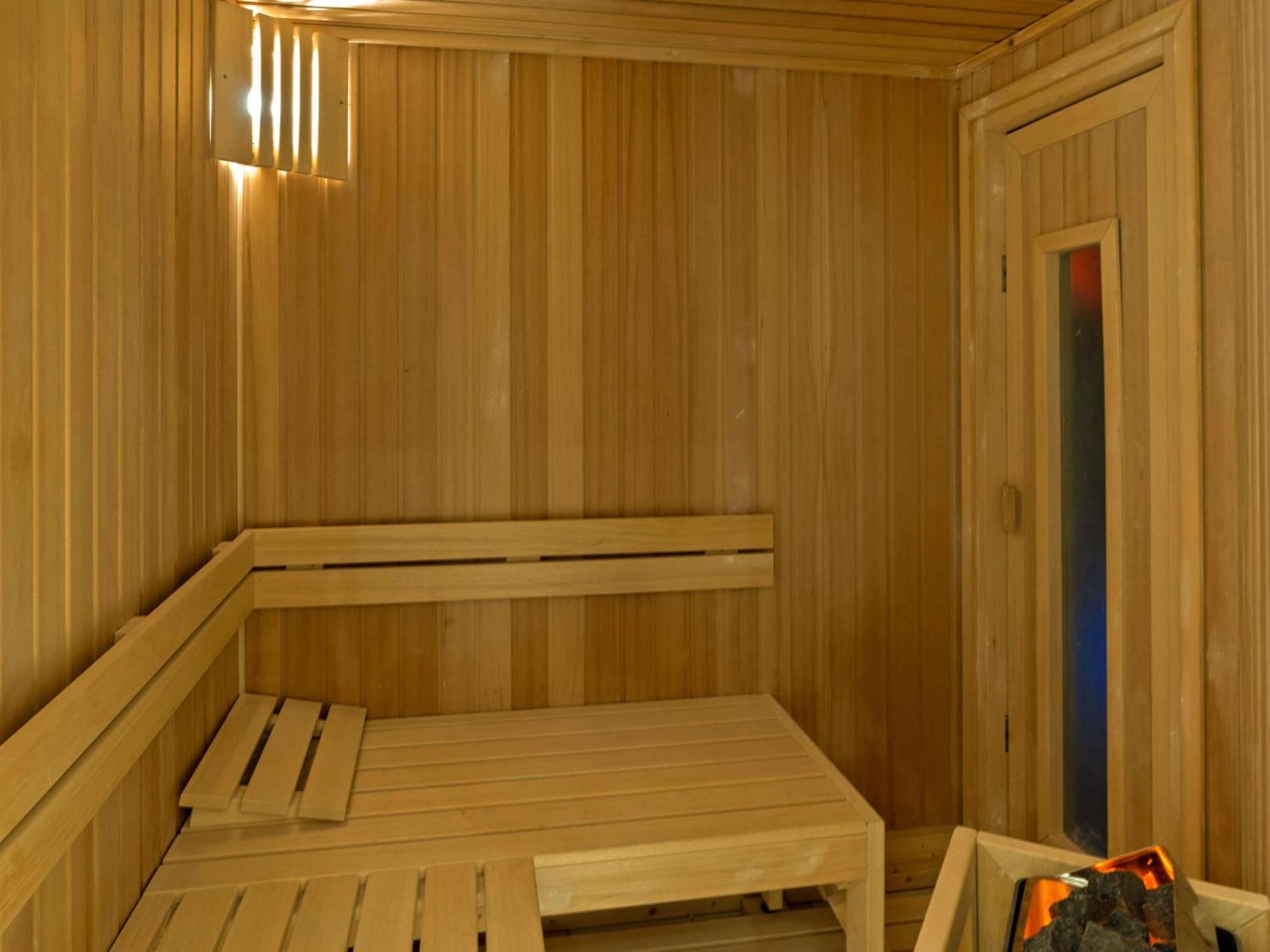 Hotel Rixos Marina Abu Dhabi Esterno foto A Finnish sauna